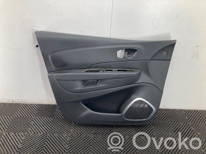 Renault Captur Priekšējo durvju apdare