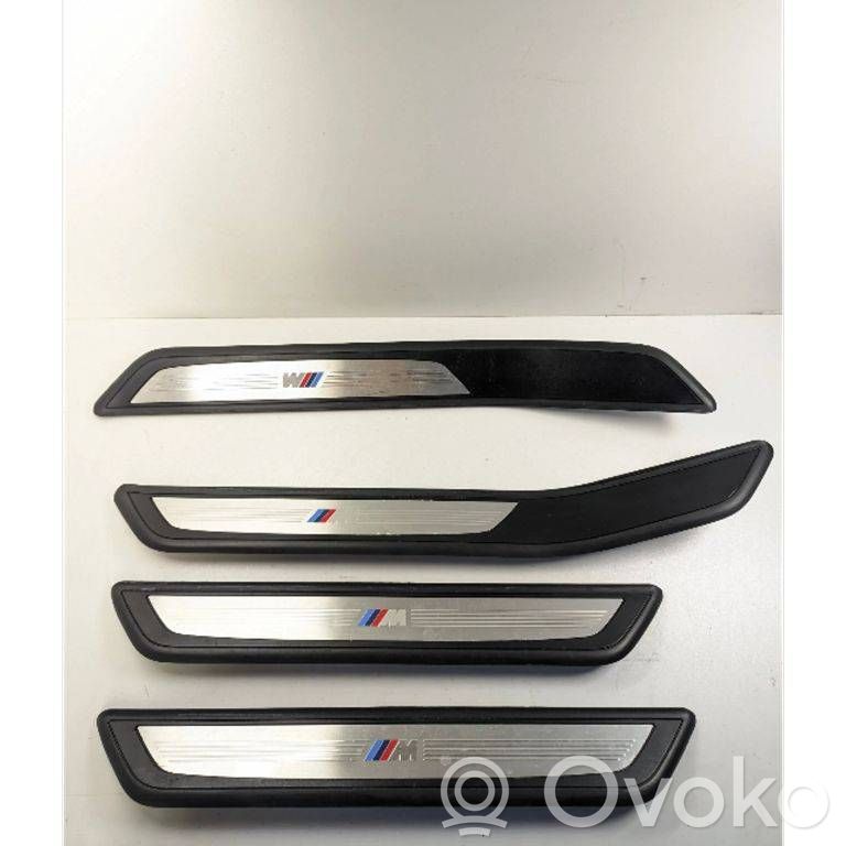 BMW 7 F01 F02 F03 F04 Zestaw listew progowych (wewnętrznych) 