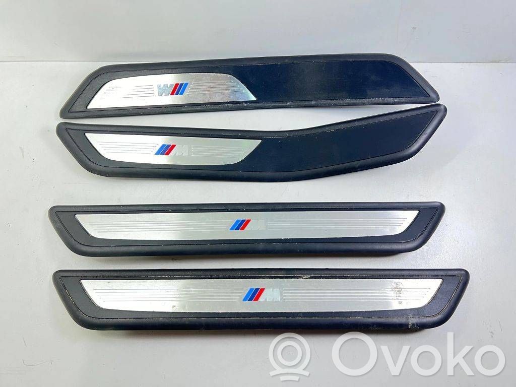 BMW 7 F01 F02 F03 F04 Zestaw listew progowych (wewnętrznych) 