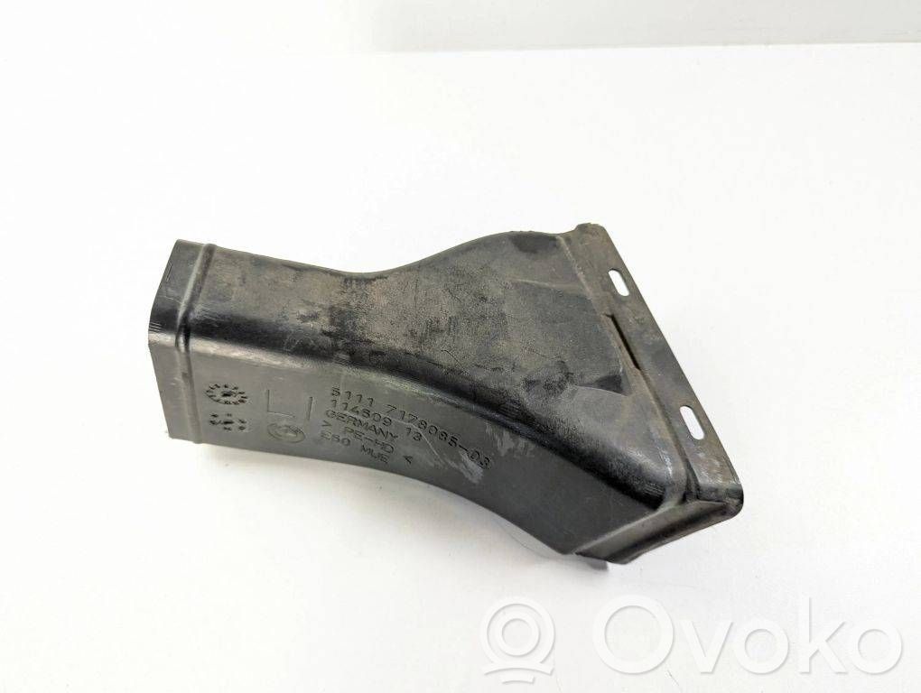Intercooler air channel guide   7178085,0191