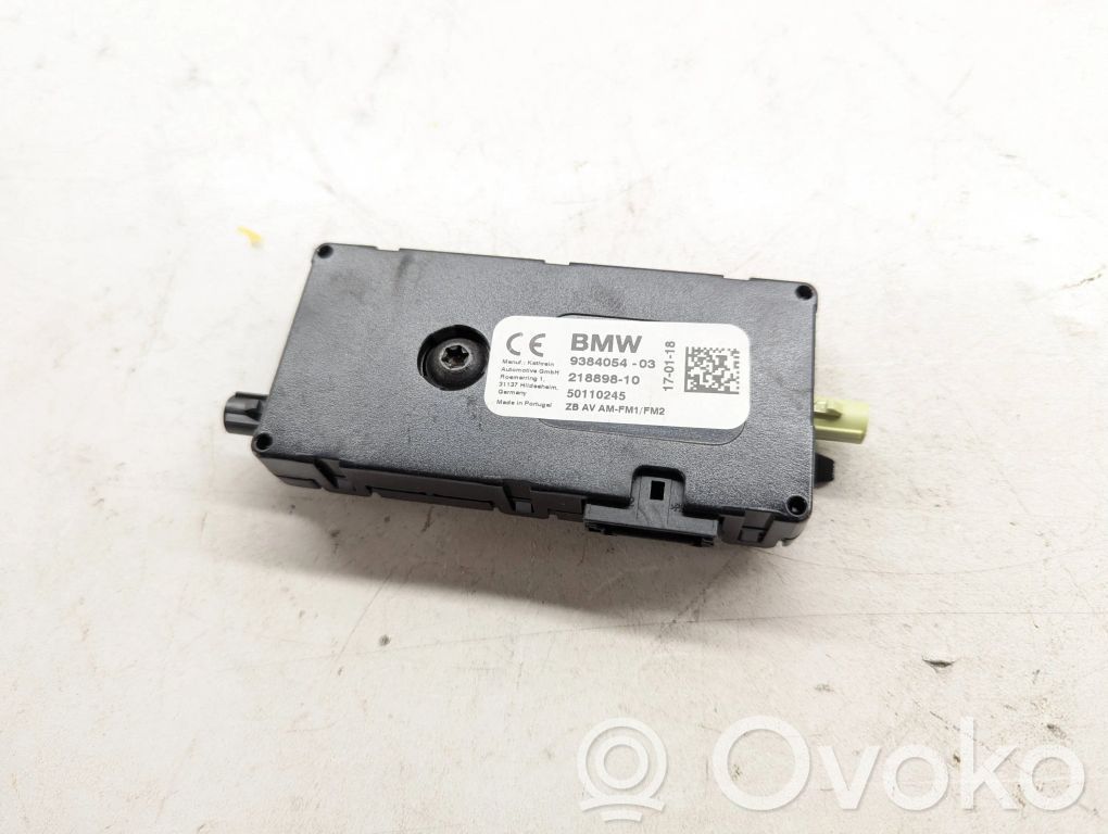 BMW 5 G30 G31 G38 Antenos stiprintuvas 