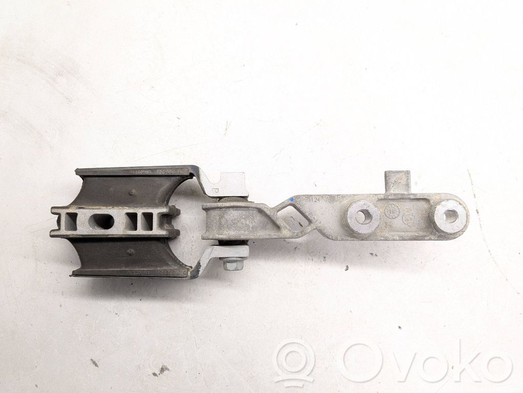Volvo V60 Engine mount bracket 