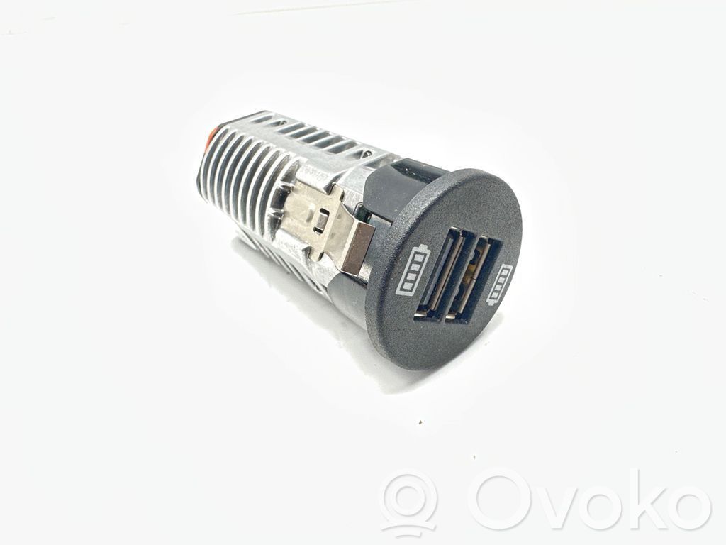 Porsche Cayenne (92A) Enchufe conector USB 