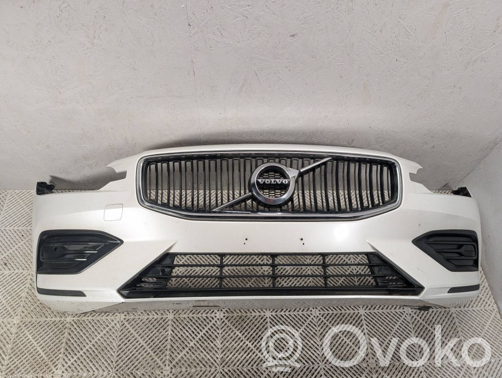 Volvo V60 Zderzak przedni 