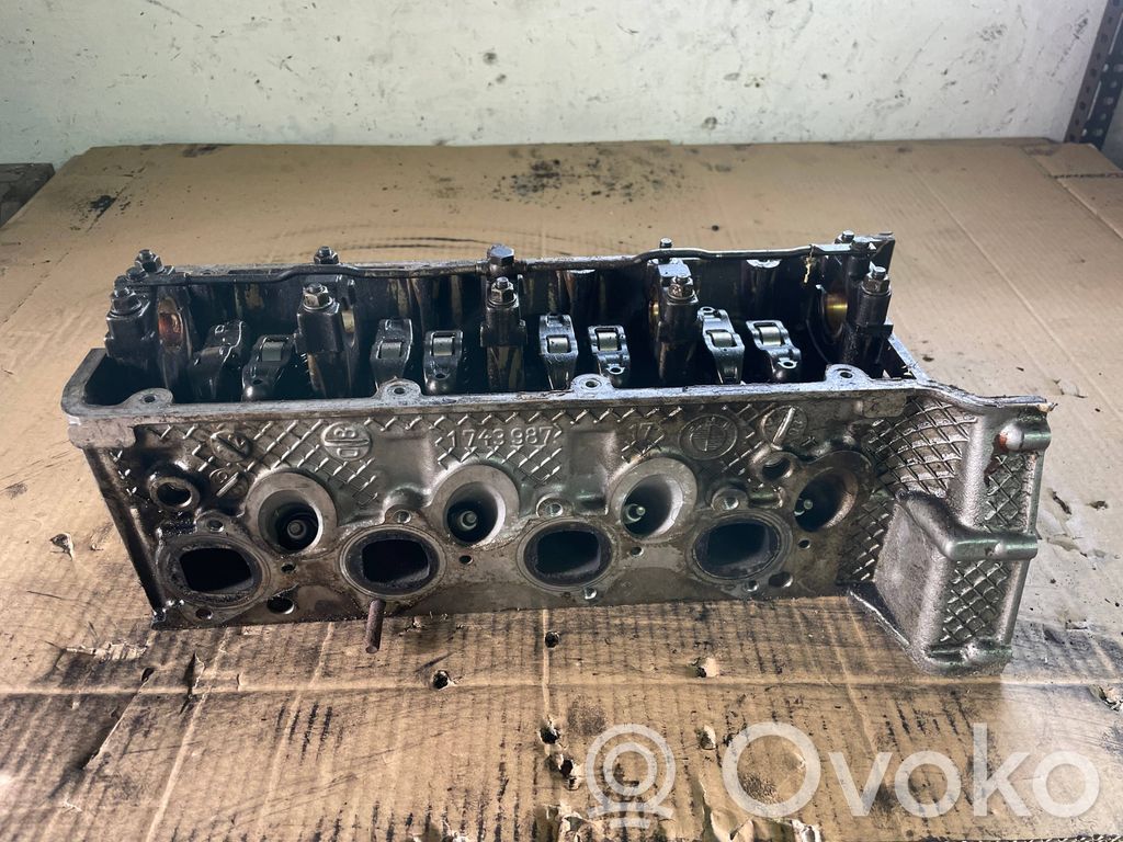 BMW 3 E36 Engine head 