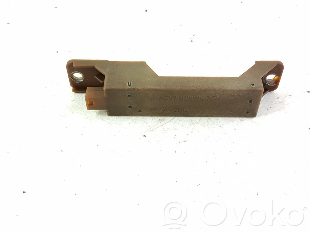 Mercedes-Benz E W212 Radio antenna 
