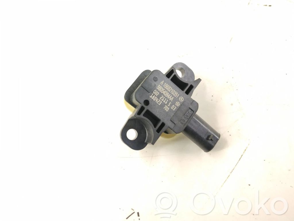 Mercedes-Benz B W246 W242 Airbagsensor Crashsensor Drucksensor 