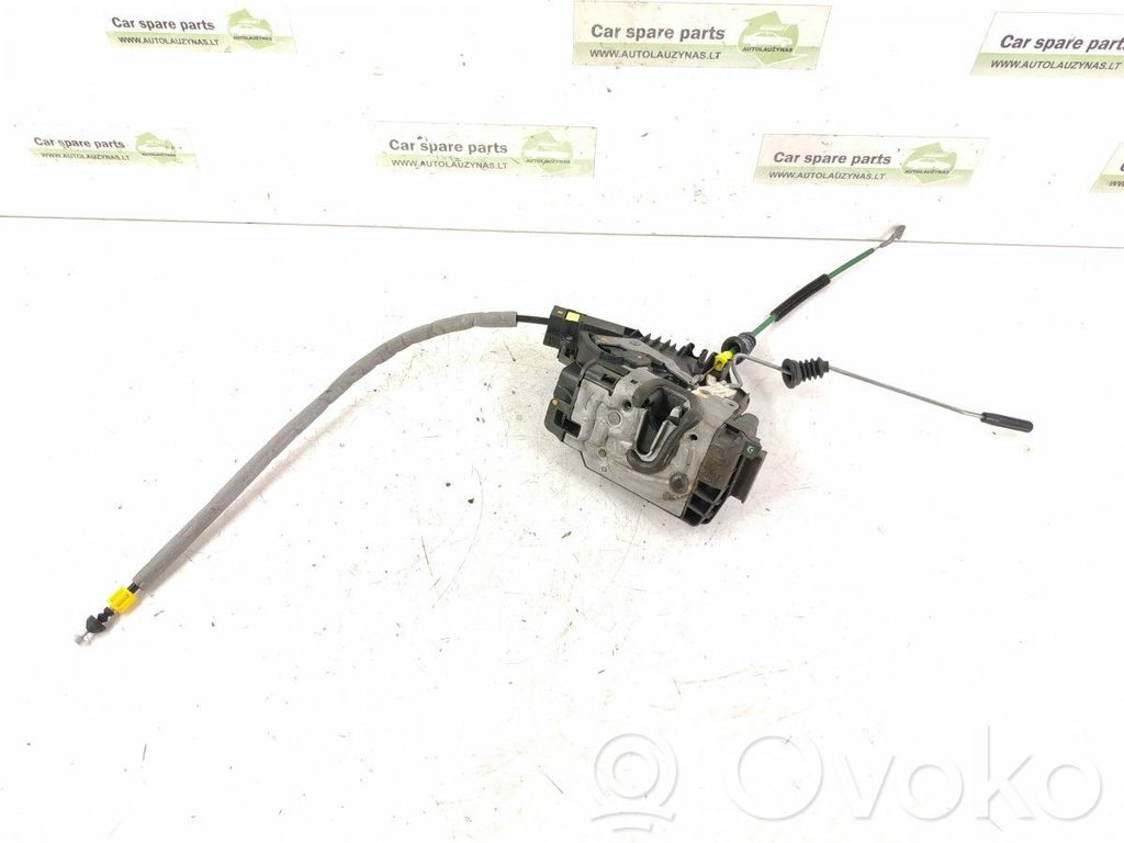 Mercedes-Benz C W205 Zamek drzwi przednich 