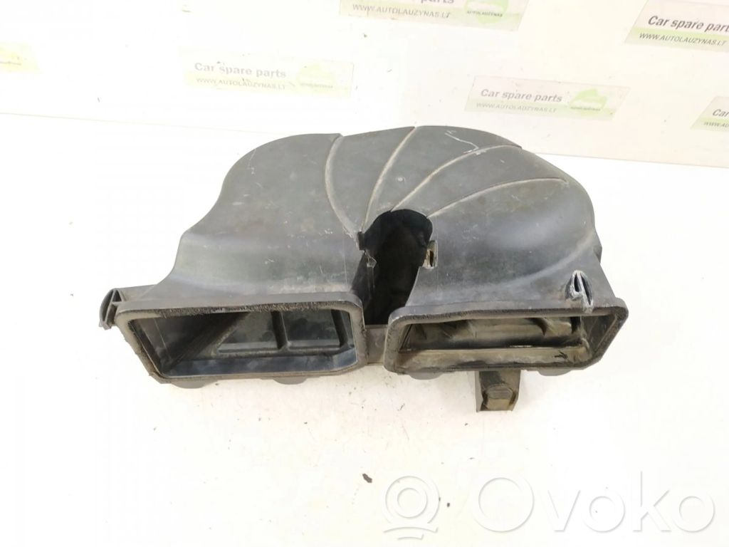 Mercedes-Benz C W204 Obudowa / Osłona mikrofiltra kabinowego 
