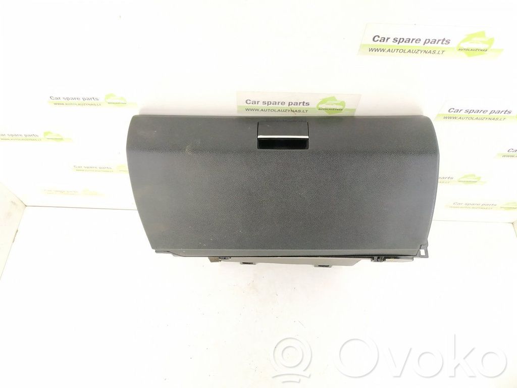 Mercedes-Benz A W169 Juego guantera 