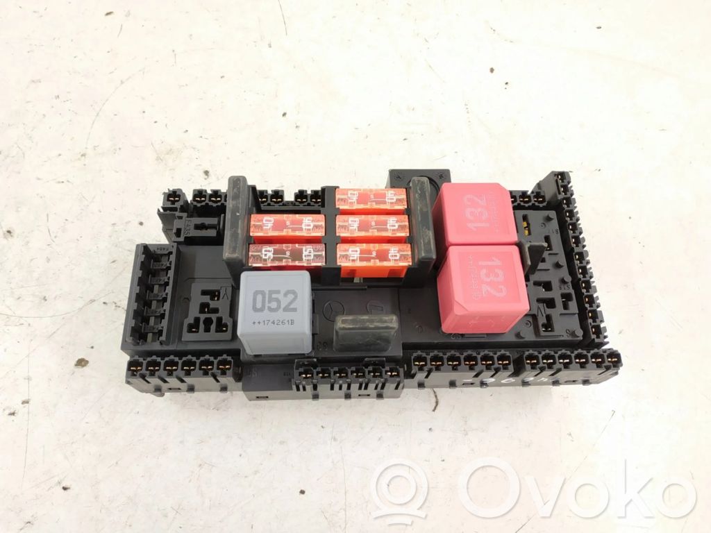Mercedes-Benz E W213 Fuse box set 
