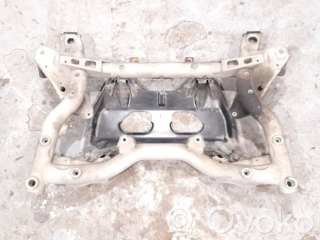 Mercedes-Benz CLS C218 X218 Front subframe 