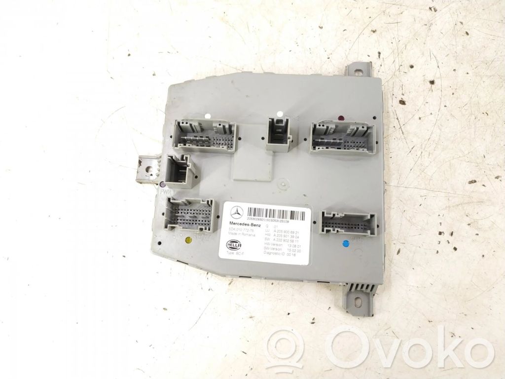 Mercedes-Benz C W205 Comfort/convenience module 