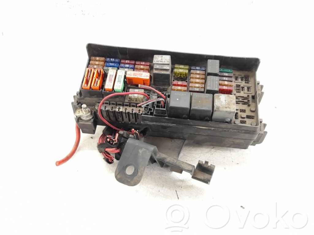 Mercedes-Benz R W251 Juego de caja de fusibles 