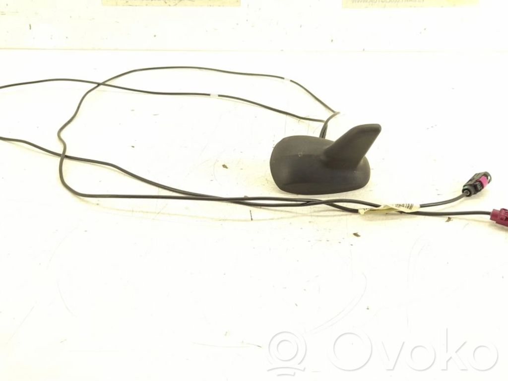 Mercedes-Benz C W204 Antena radiowa 