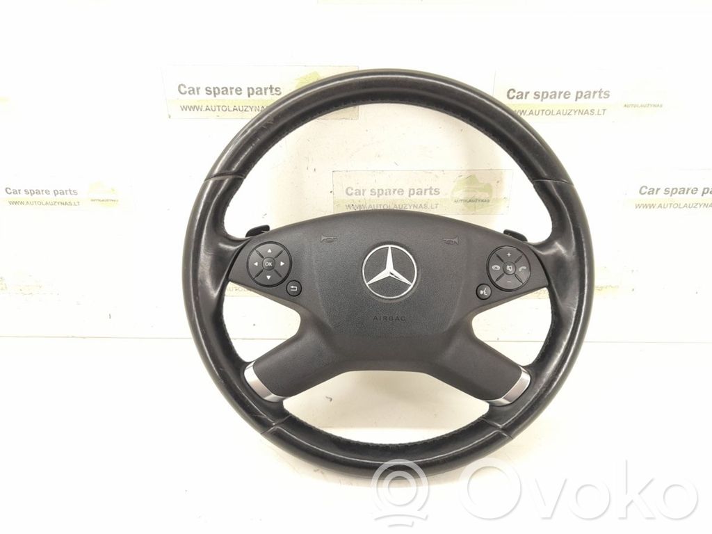 Ohjauspyörä   A2048210151,2048210151,2048210051,2124601503,2128600102,62323471E03,A2048210051,A2124601503,A2128600102