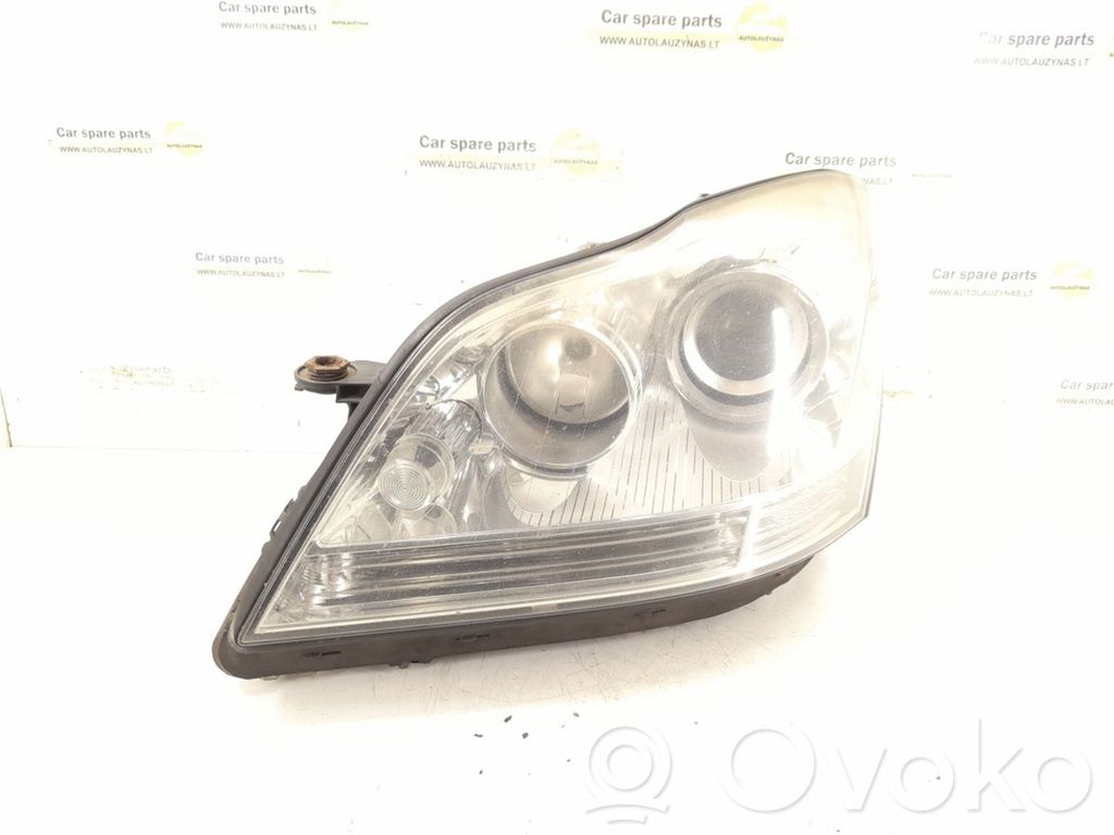 Mercedes-Benz GL X164 Lampa przednia 
