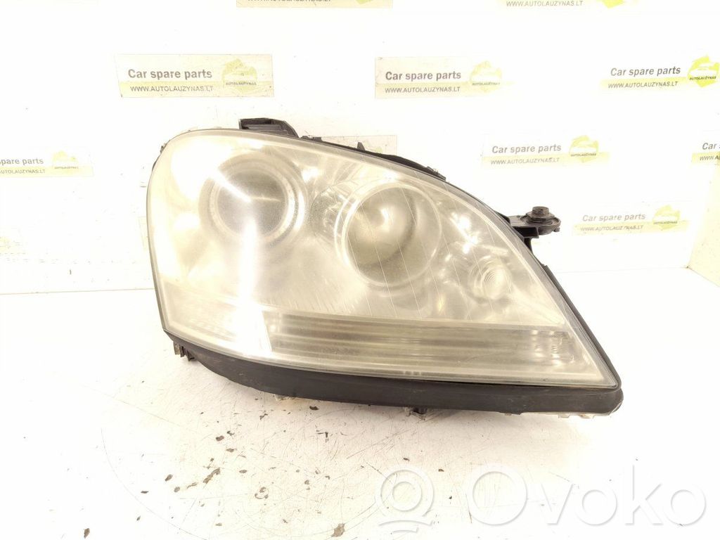 Mercedes-Benz ML W164 Lampa przednia 