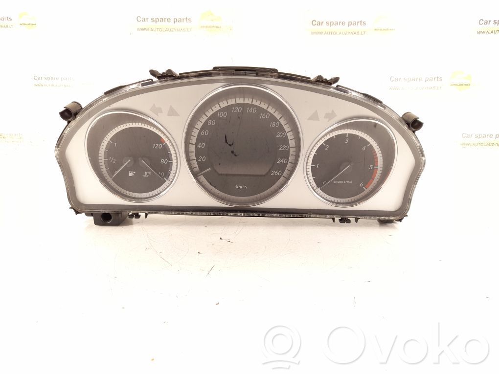 Mercedes-Benz GLK (X204) Vitezometru (grup de instrumente) 