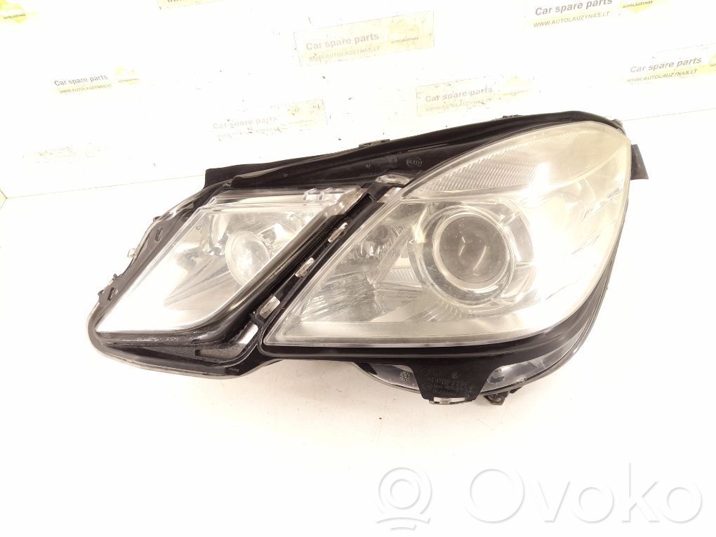 Mercedes-Benz E W212 Lampa przednia 