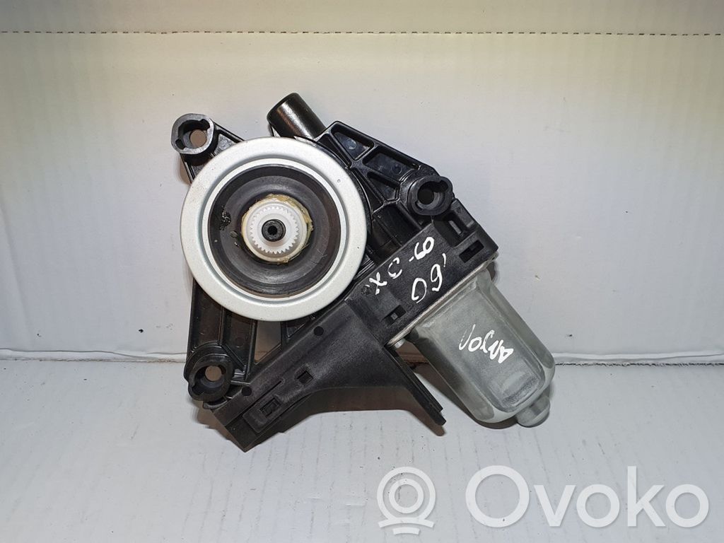 Volvo XC60 Front door window regulator motor 