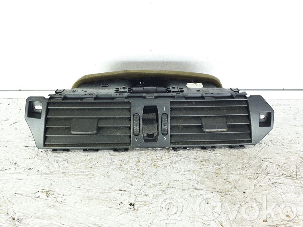 BMW 5 E60 E61 Dash center air vent grill 