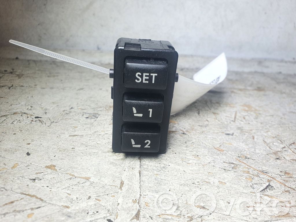 Seat memory switch