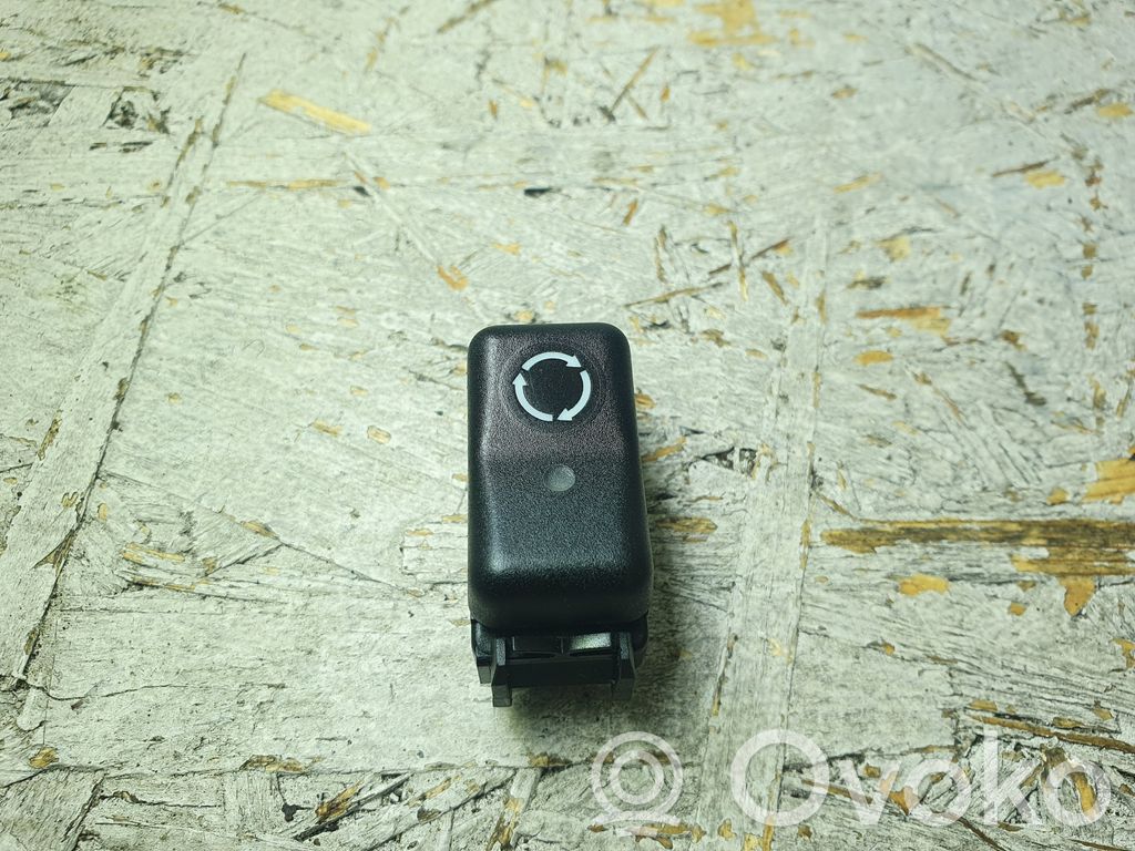 Mercedes-Benz E W124 Air circulation switch 