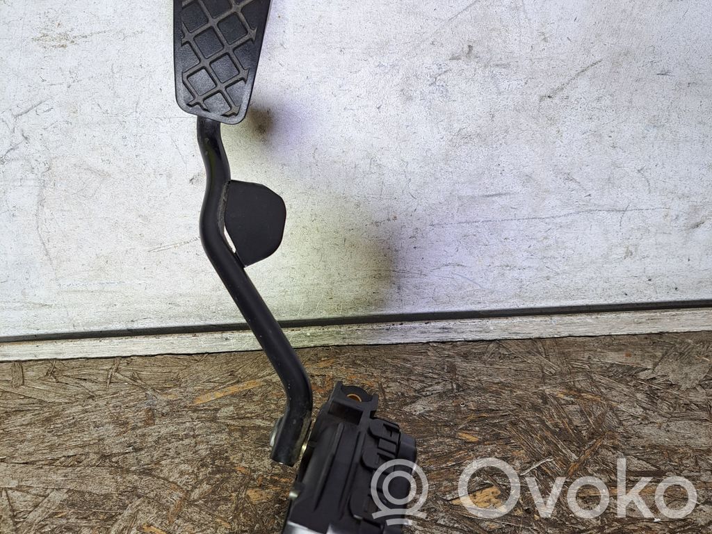 Volkswagen PASSAT B5 Pedală accelerație 