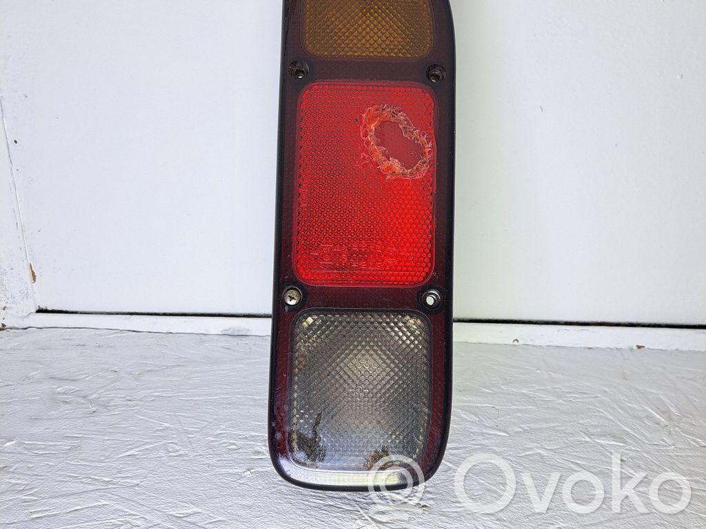 Lampy tylnej klapy bagażnika   265500F000,265500F400,265500F001