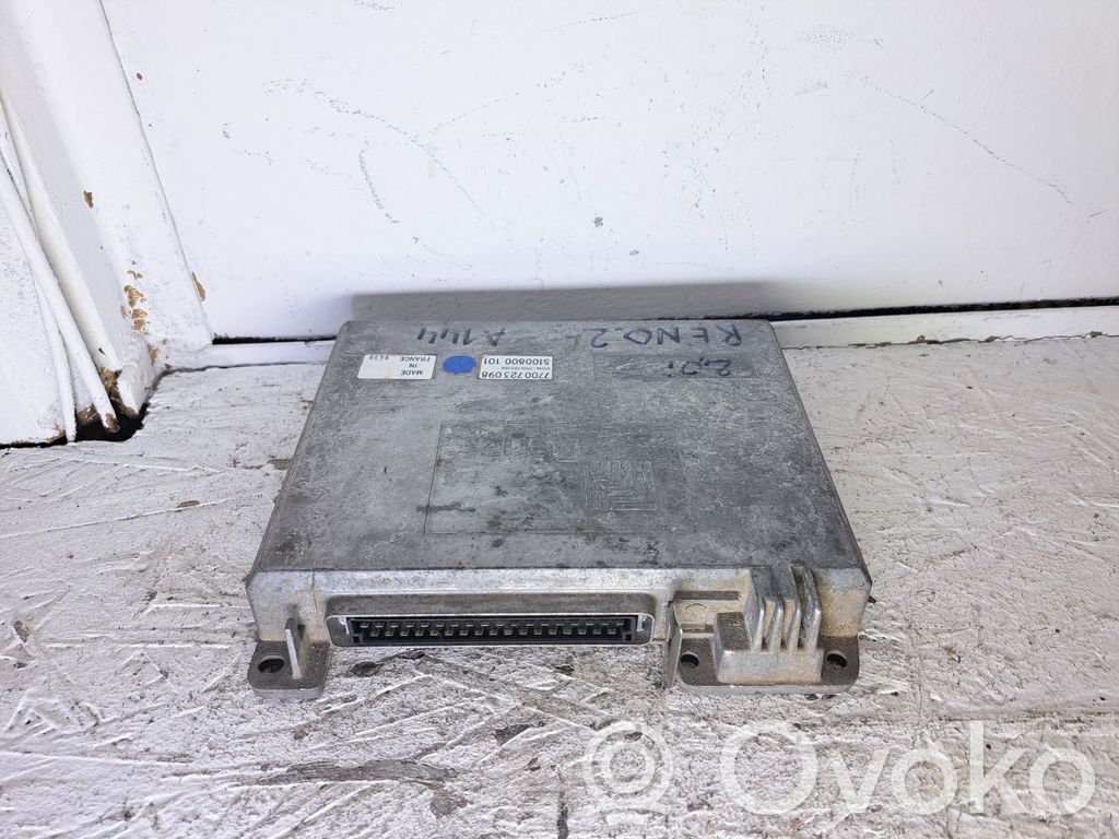 Engine control unit/module   7700723098,7700723126,S100800101