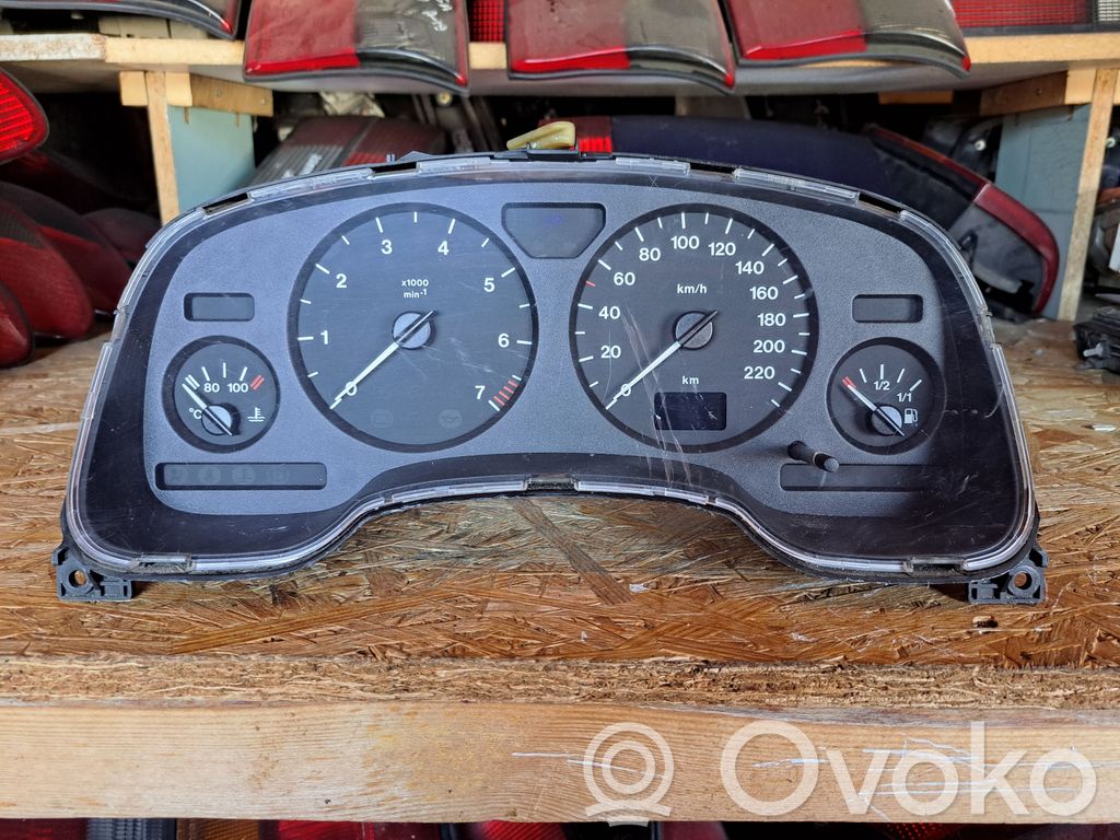 Opel Astra G Spidometras (prietaisų skydelis) 