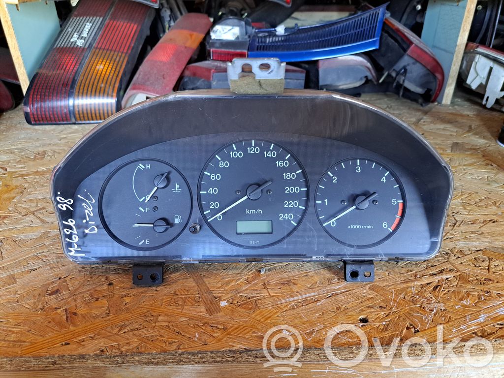 Mazda 626 Speedometer (instrument cluster) 
