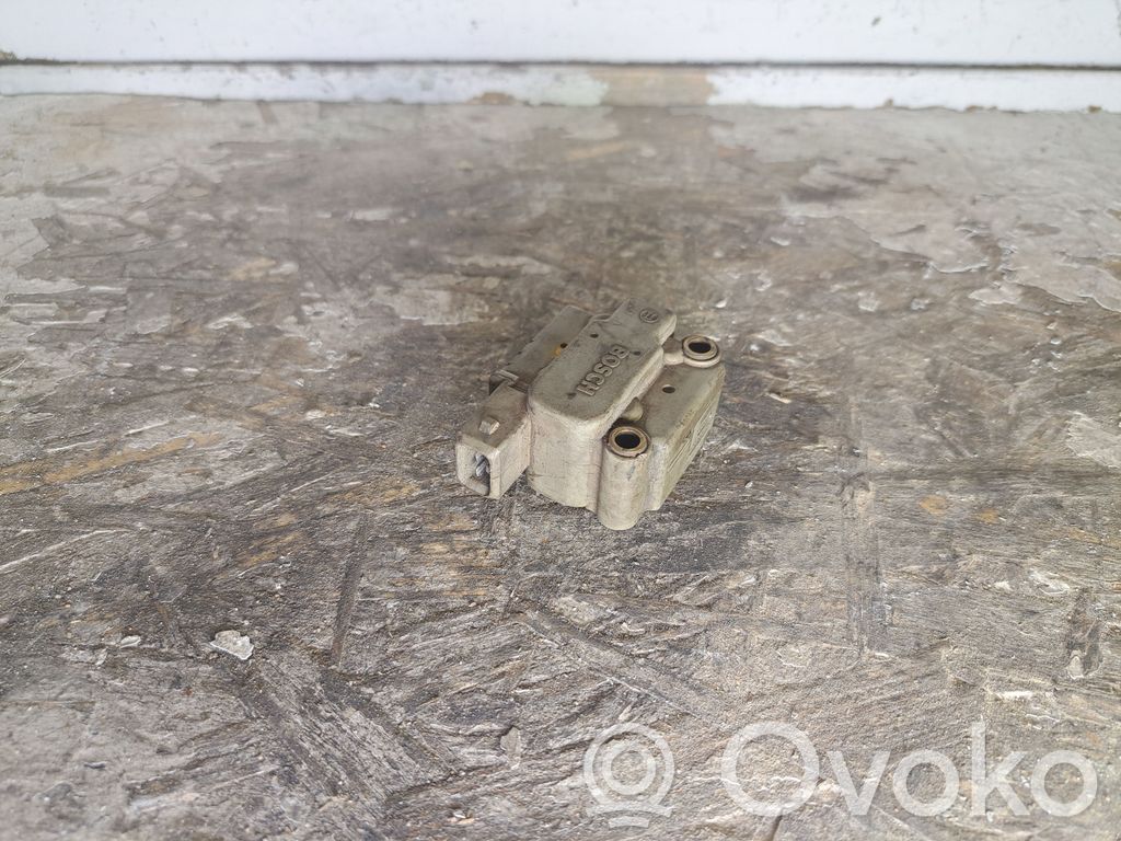 Audi 80 90 S2 B4 Soupape d'étranglement 