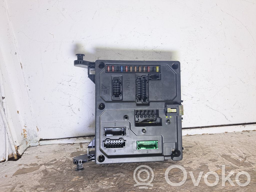 Fuse module   7M3962258L,5WK4800,S110730200,S110730200G