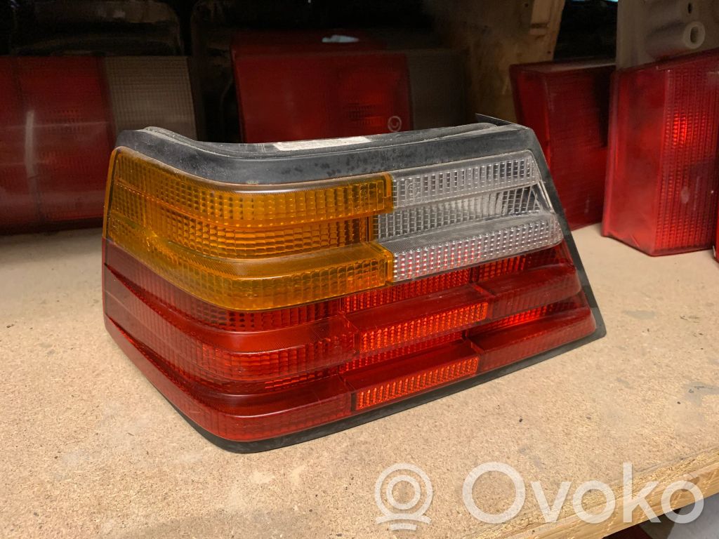Mercedes-Benz E W124 Lampa tylna 