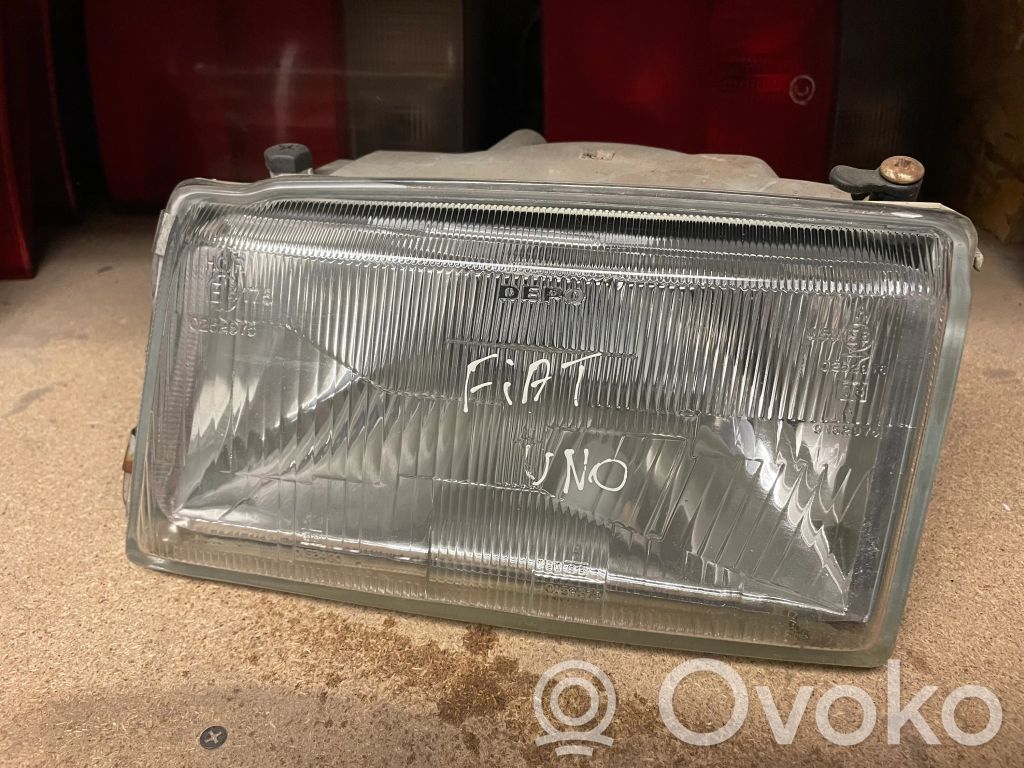 Fiat Uno Headlight/headlamp 
