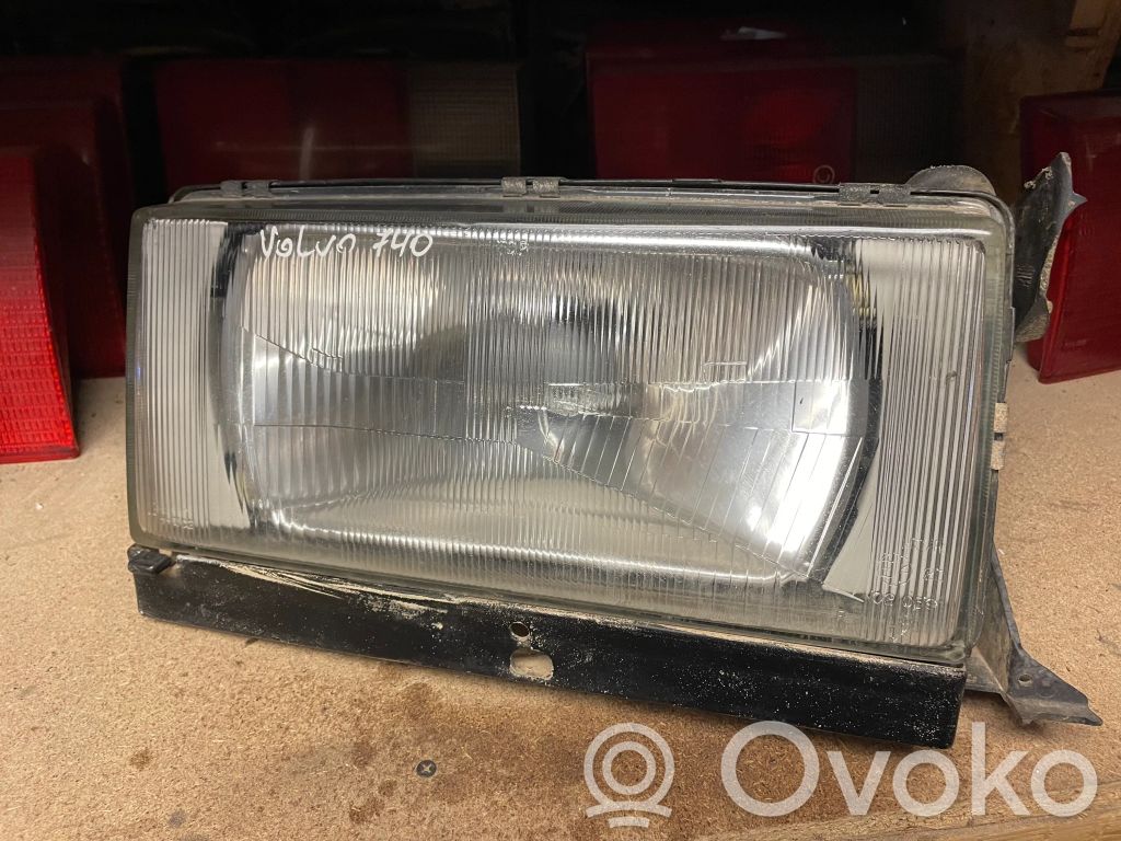 Volvo 740 Headlight/headlamp 