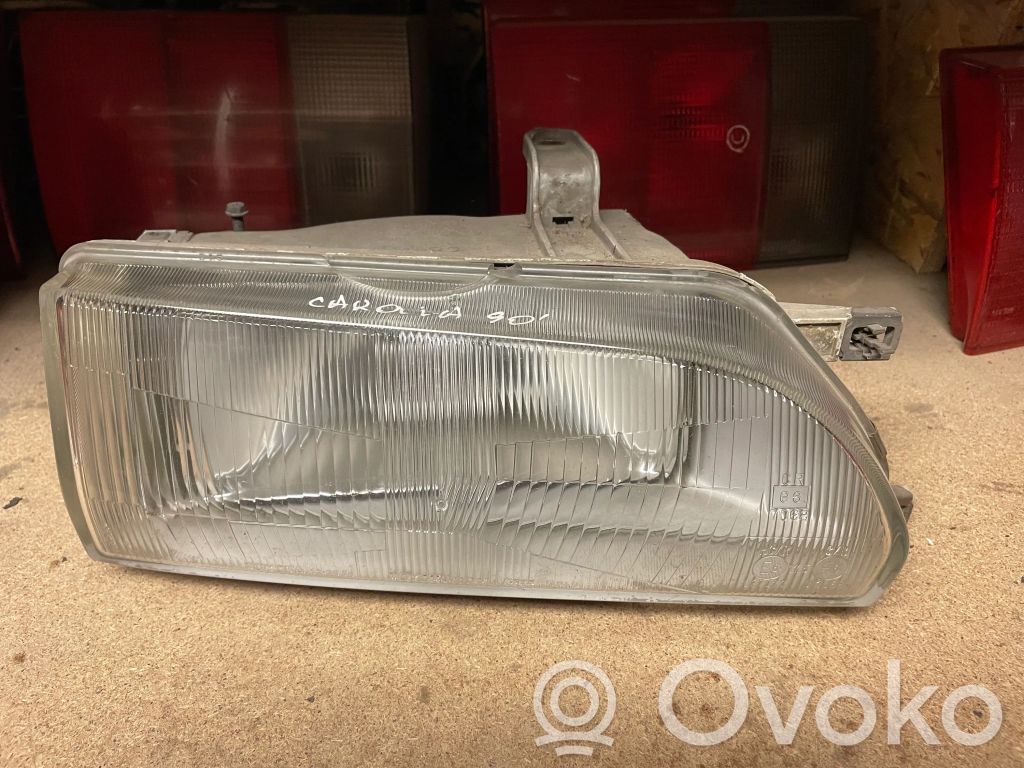 Toyota Corolla E90 Headlight/headlamp 