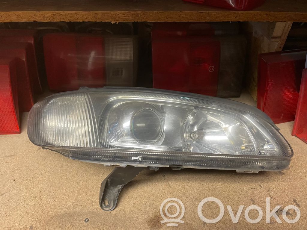 Opel Omega B1 Lampa przednia 