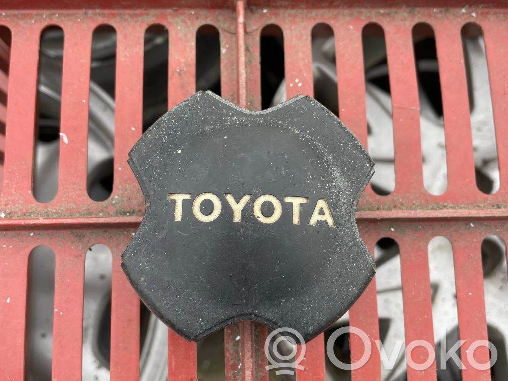 Toyota Corolla E80 Original wheel cap 
