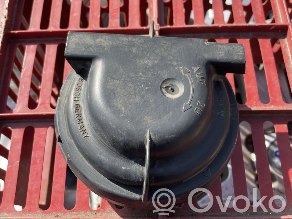 Deckel Abdeckung Scheinwerfer   85GG13K060AA,85GG13K060AA