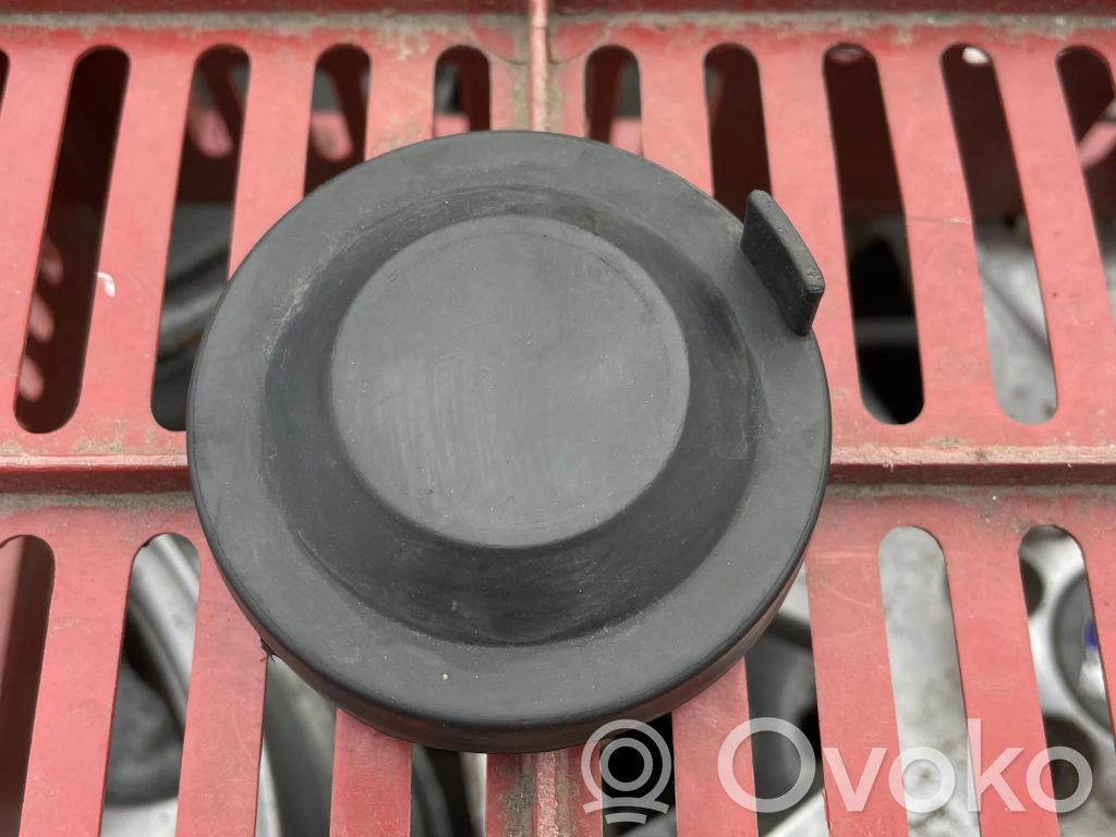 Nissan Primera Headlight/headlamp dust cover 