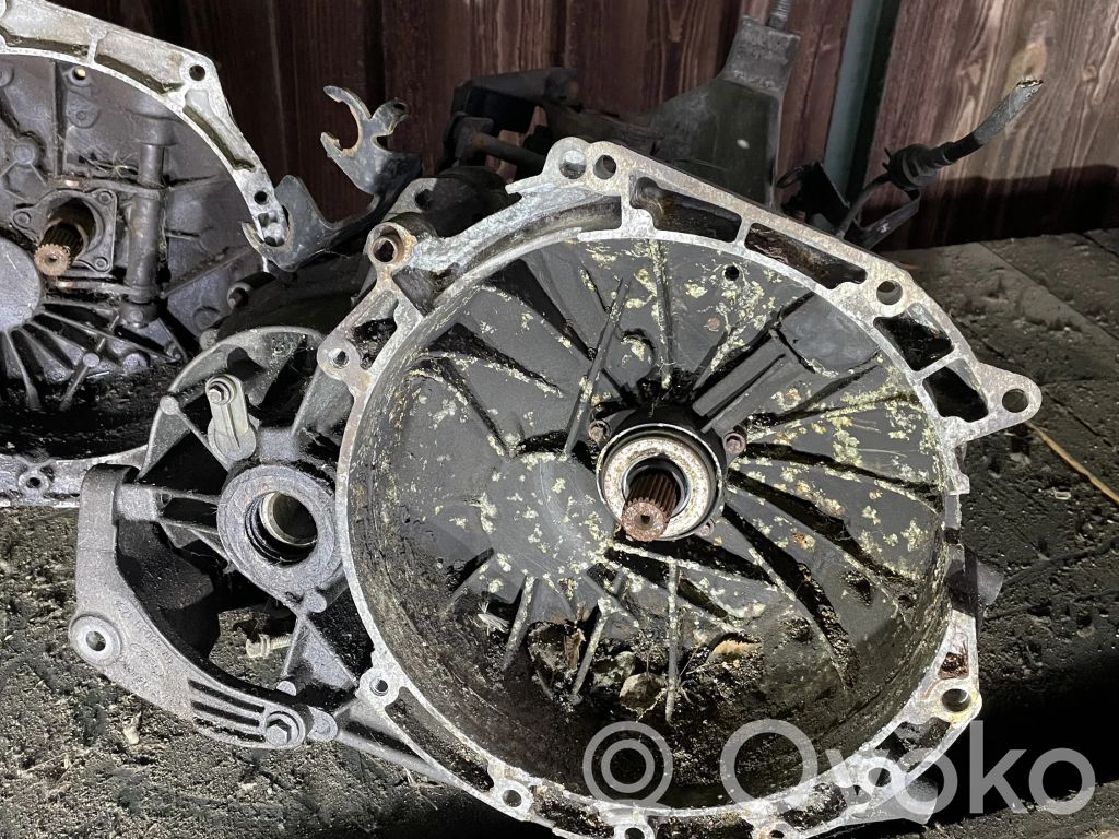Ford Mondeo Mk III Mechaninė 5 pavarų dėžė 