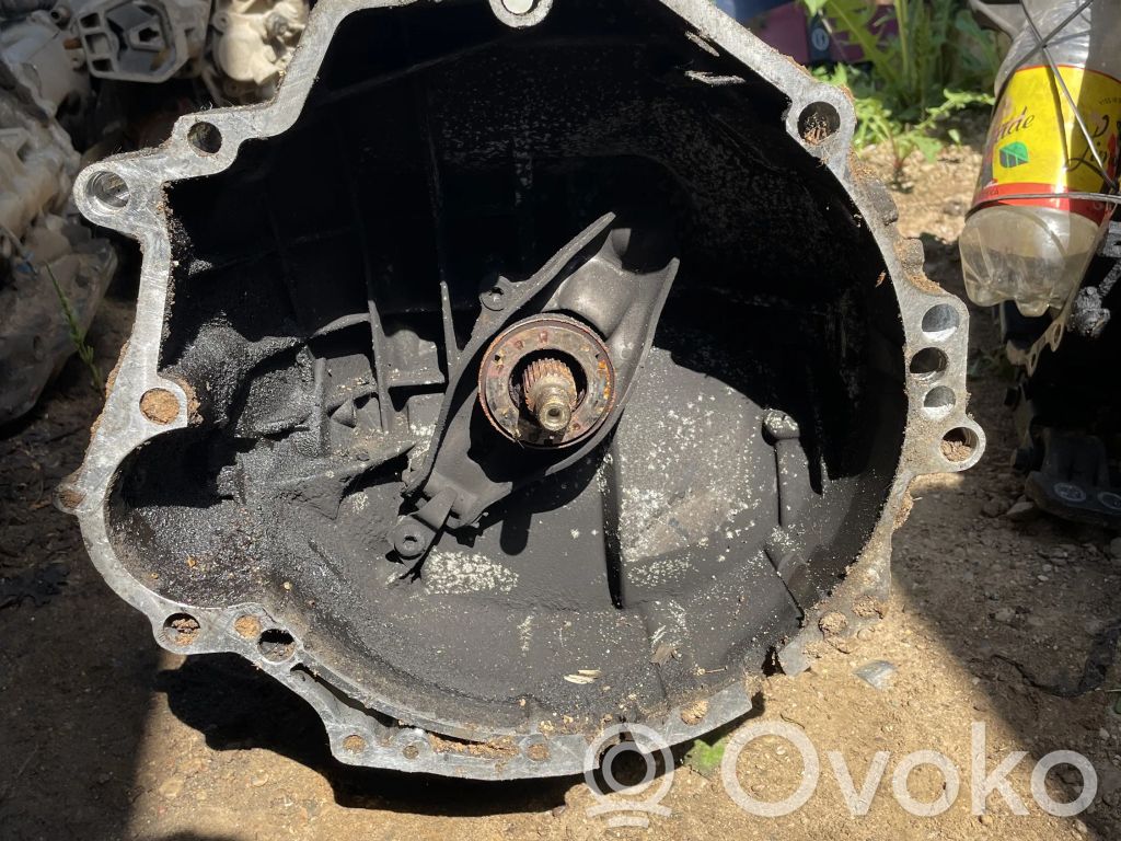 Audi A4 S4 B7 8E 8H Scatola del cambio manuale a 6 velocità 
