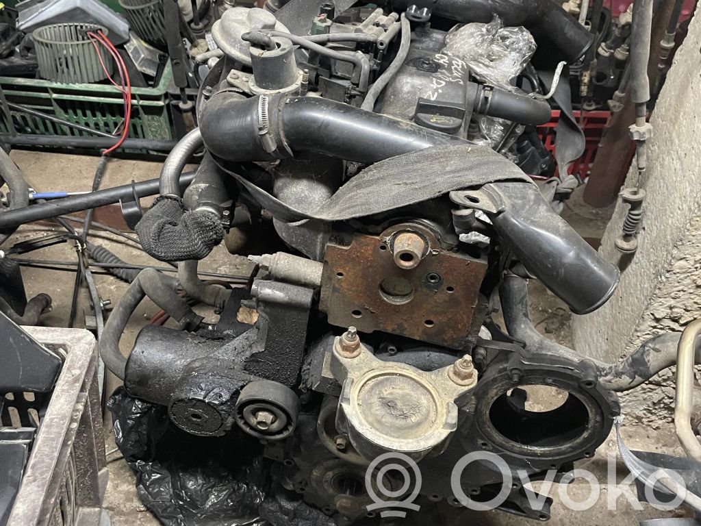 Variklis   C8S1A,15406015CA,04D