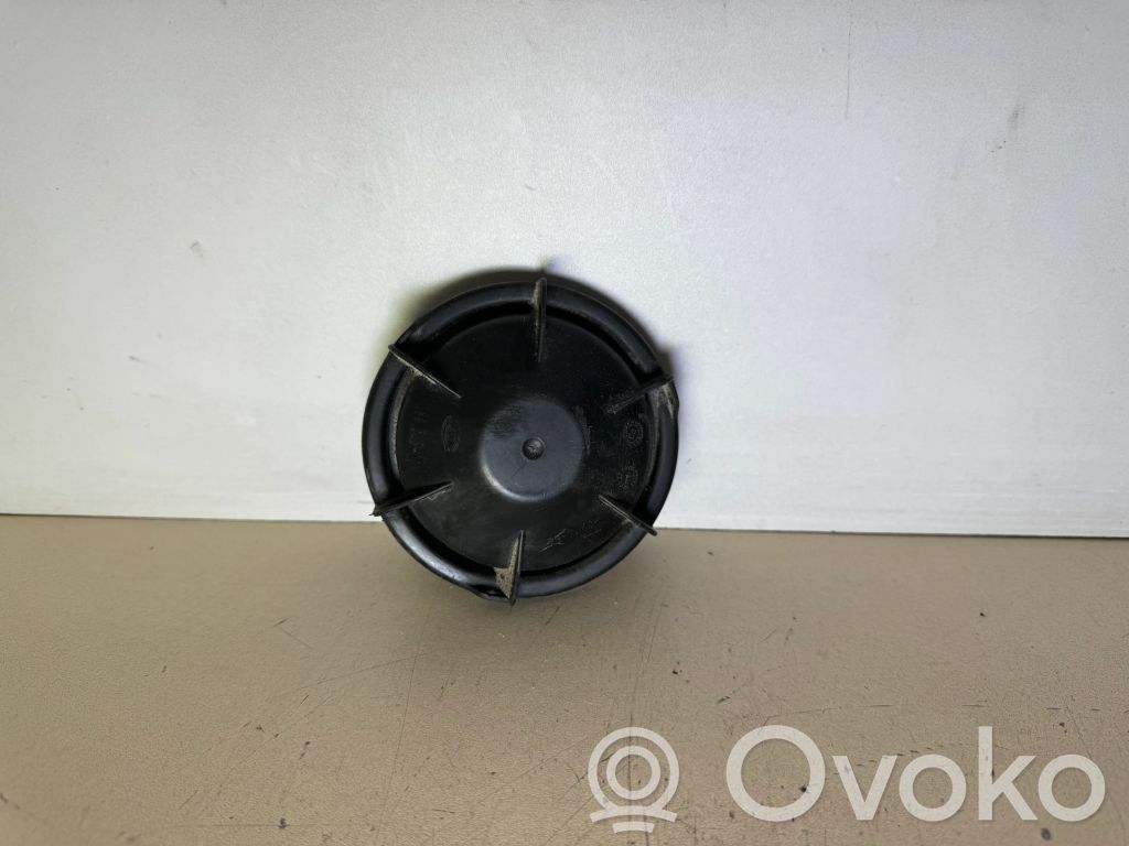 BMW 5 E60 E61 Cache-poussière de phare avant 