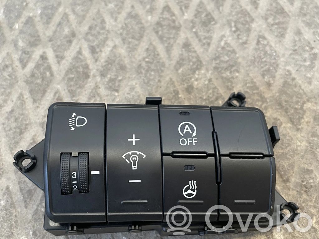 Hyundai i30 Interruptor de control de altura del faro delantero 