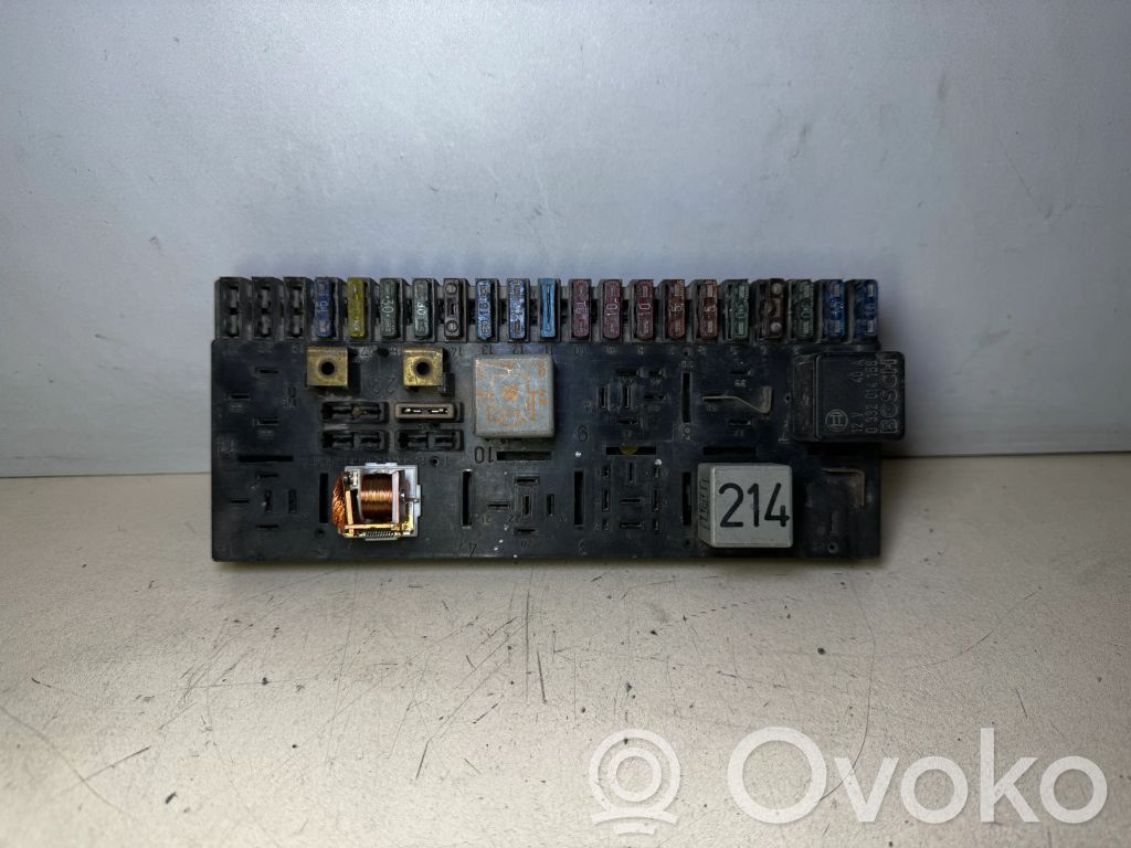 Audi 80 90 B3 Fuse module 