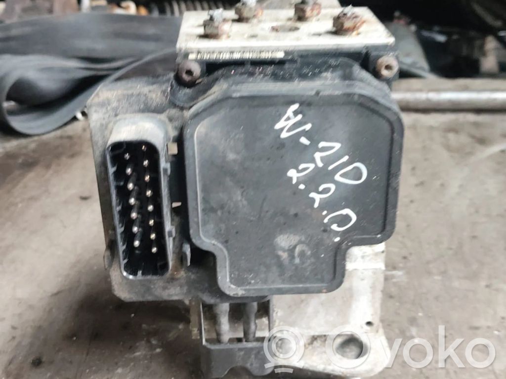 Mercedes-Benz E W210 Bomba de ABS 